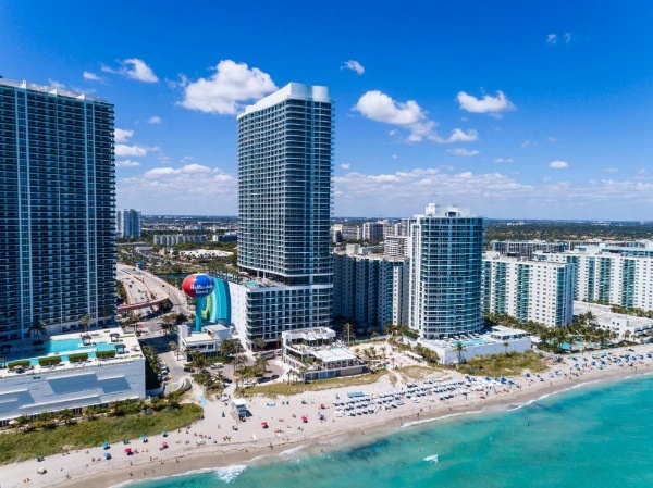 Hyde Beach Resort Rentals image 27